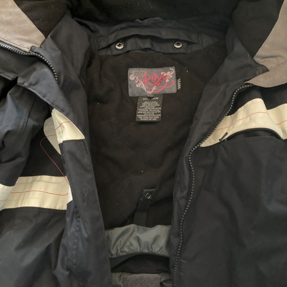 Roxy Insulated Ski Jacket - image 2
